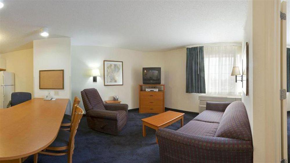 Candlewood Suites Sterling By Ihg Bagian luar foto